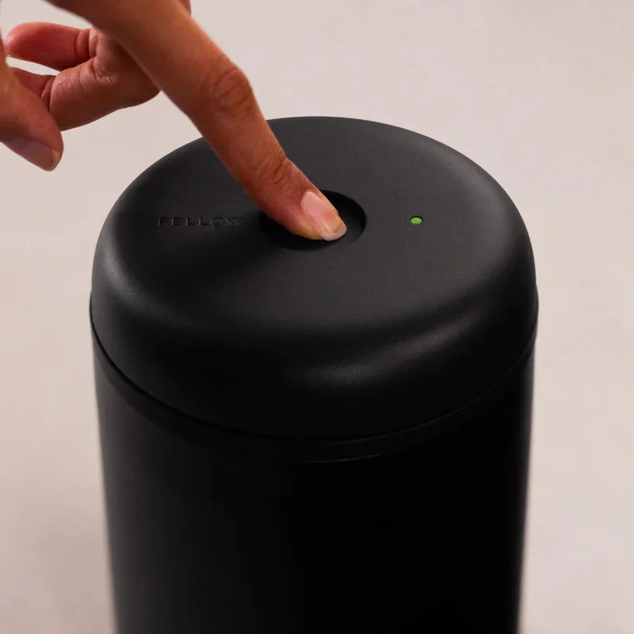 Fellow Atmos Vacuum storage electric lid 1.2L - Black