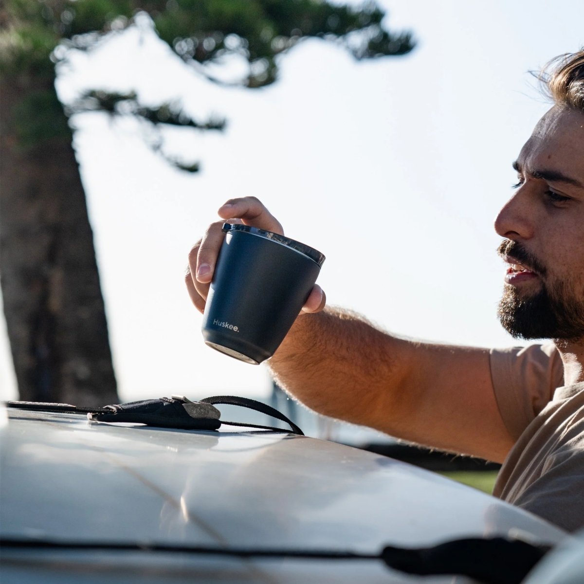 Huskee Stolen mug 235 ml – sustainable coffee cup in black