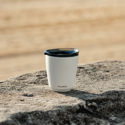 Huskee Stolen mug 235 ml – sustainable coffee cup in white